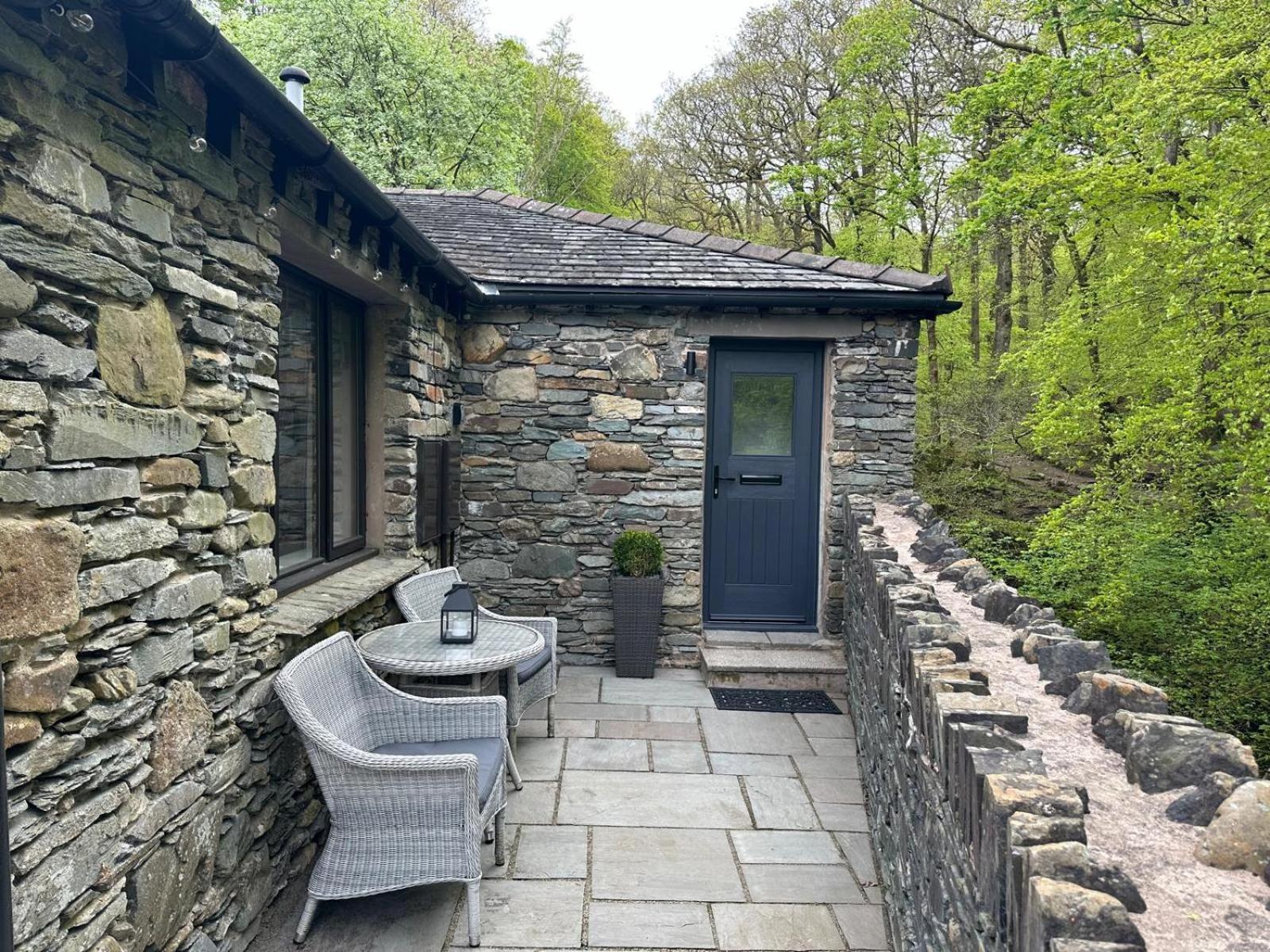 Spacious Property With Waterfall View By Letmestay Ambleside Exterior foto